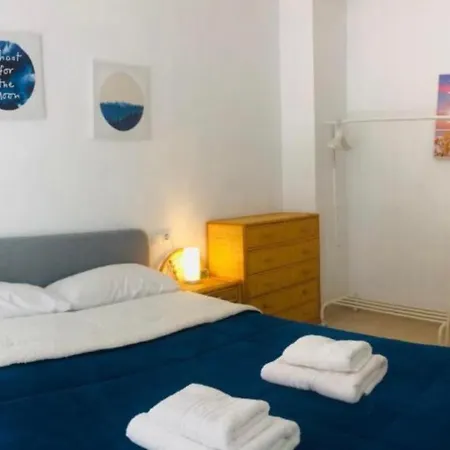 Indigo Apartment *